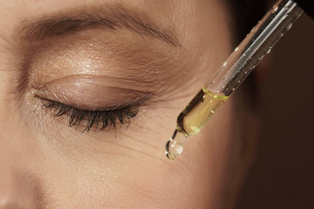 Eye care products 4 shutterstock 1946757715 min