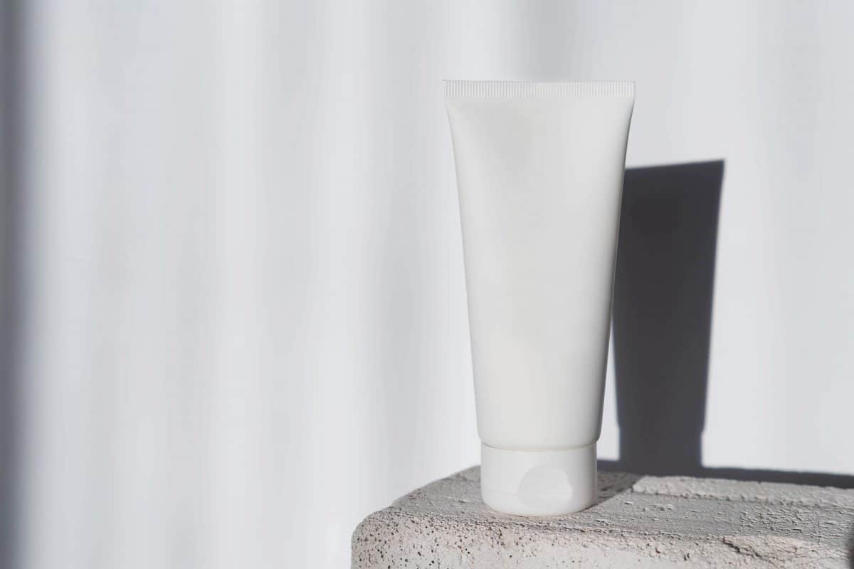 Cleanser products 6 shutterstock 1936163116 min