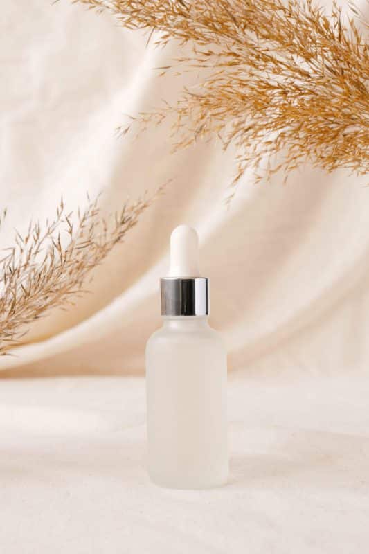 Sensitive skincare products 5 shutterstock 2034339134 min