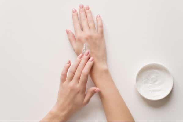 ครีมทามือ
